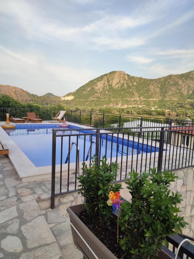 Apartments Kingfisher Virpazar Exterior foto